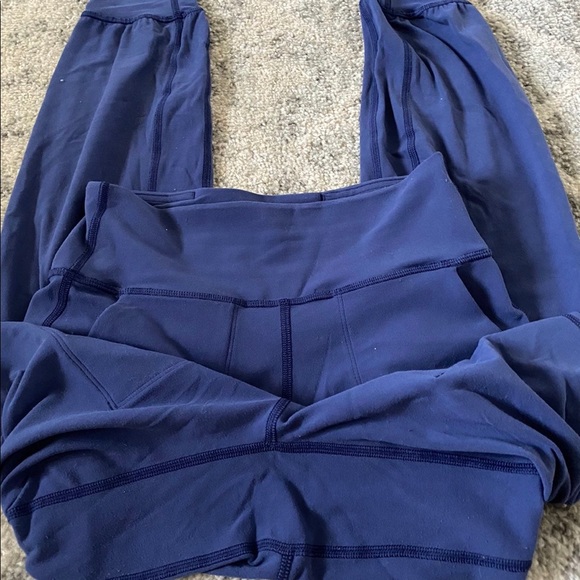 Lululemon align Joggers - Picture 4 of 5